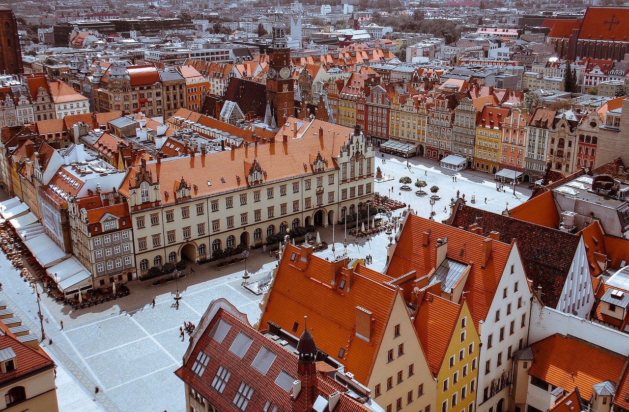 old-town-5062333_1280